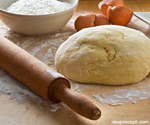 Reteta aluat de pizza - pentru mamici grabite