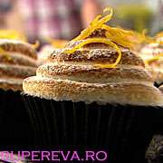 Cupcakes cu crema de lamaie si bezea