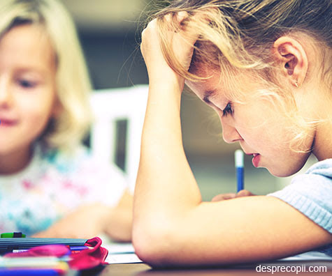 Temele de vacanta ale scolarului: ghid filozofic al unei mamici profesoare