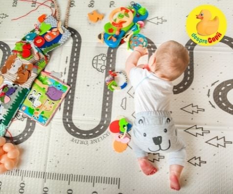 Bebelusul la 8 luni: activitati preferate si joaca micului curios