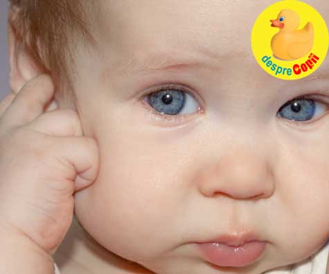 Bebelusul se trage de urechi? Iata sfatul medicului pediatru