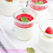 Panna Cotta cu zmeura