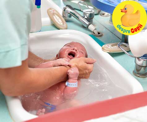 Decizii importante de luat pentru copil inainte de nastere: intarzierea primei bai a nou-nascutului