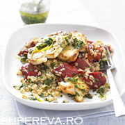 Salata calda de quinoa