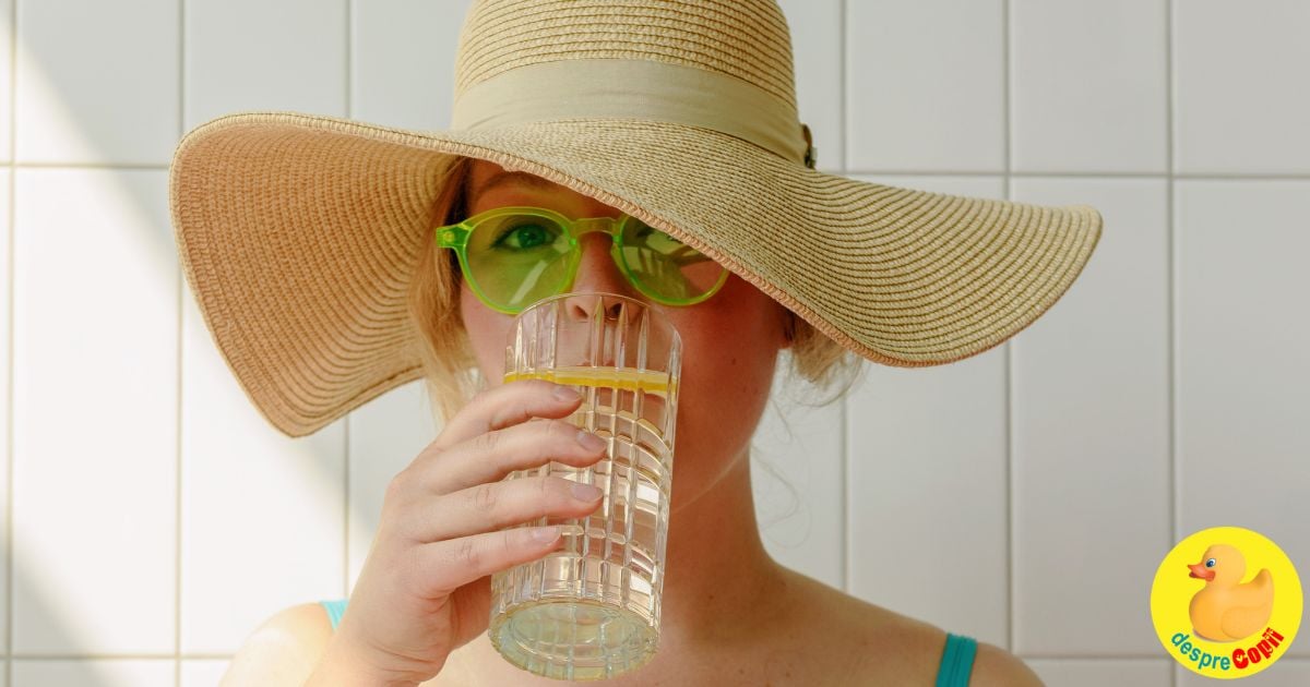 Hidratarea te face mai frumoasa? Ce nu iti spune nimeni despre apa si piele