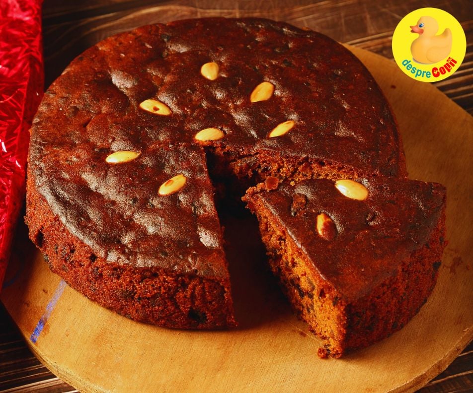 Tort/blat din prune: aroma intensa si ciocolata catifelata