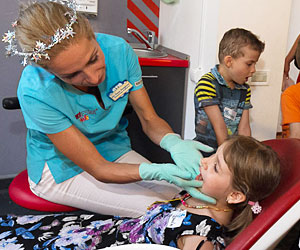 Dental Care Parenting – pentru un zambet sanatos