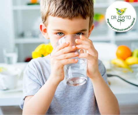 Cum sa ne protejam copiii de pericolul deshidratarii din timpul verii?