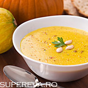 Supa crema de dovleac pumpkin