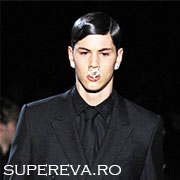 Piercingul nazal in varianta Givenchy 2012