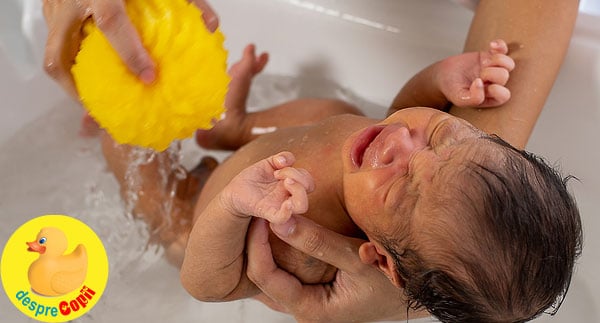 Prima baie a unui bebelus - emotiile unui tatic