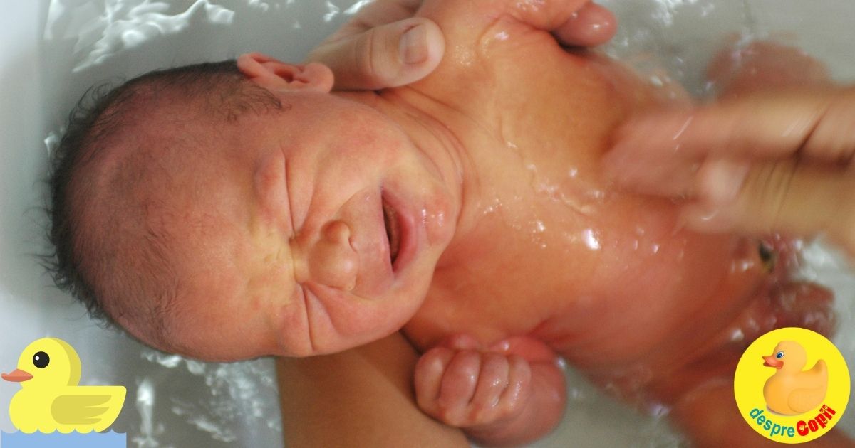 Prima baie a bebelusului: cum o pregatim, de ce avem nevoie si ce este esential pentru ca totul sa decurga perfect