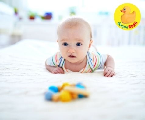 Bebe nu vrea sa stea pe burtica - 9 trucuri pentru ca bebe sa aiba mai mult fun