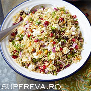 Salata de quinoa, feta si rodii