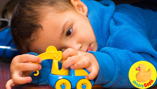 Primele semne si simptome ale autismului la copil - iata de ce parintii trebuie sa le cunoasca