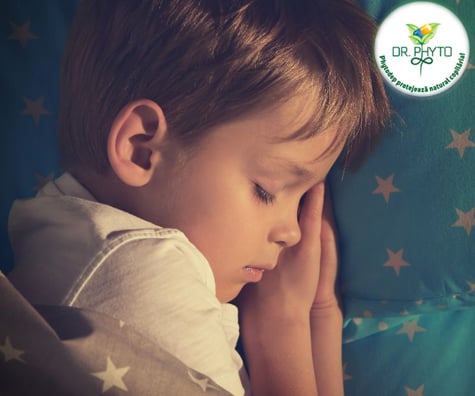 Tusea nocturna la copii: care sunt cauzele si cum poate fi tratata corect?