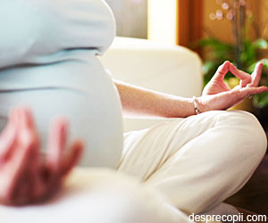 Yoga reduce depresia la femeile insarcinate